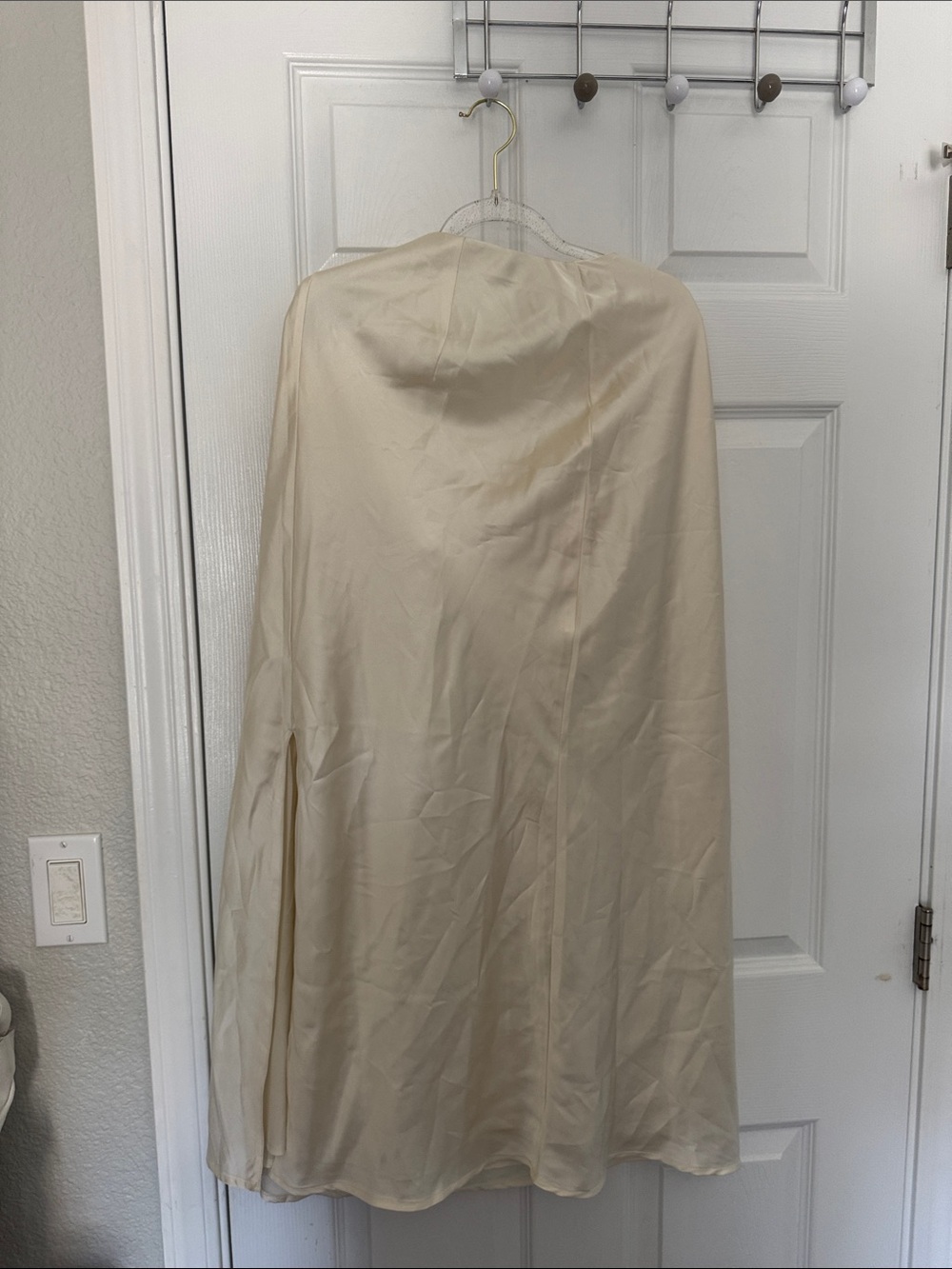 NWT hollister Cream Satin Maxi Skirt